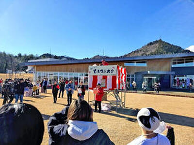 横浜に住んでいた頃はスーパーで売っている餅しか食べたことがありませんでしたが、大熊に来て手作りの餅の味のおいしさを知りました