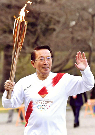 東京五輪の聖火リレーでは感謝の気持ちを込めて走った。おいしい菓子作りを求めてまだまだ歩み続ける覚悟だ