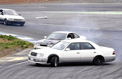 全てのコースを開放し、自由に走ってもらうドリフト祭り。楽しく車を走らせることのできるサービスが多くの人に受け入れられた